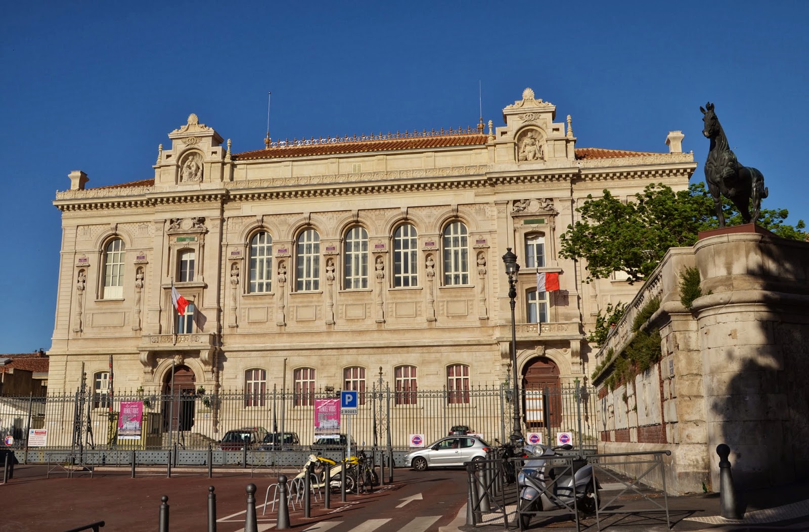 Place Carli Palais des Arts PHOTO